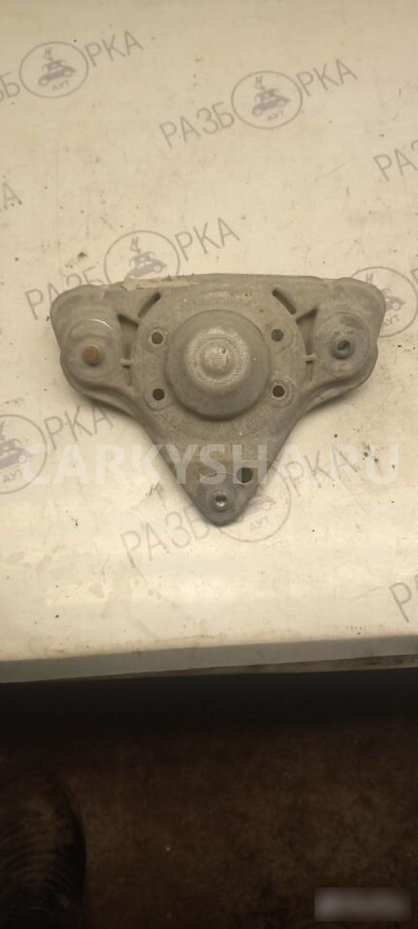 Опора амортизатора верхняя Volkswagen Passat B5 Volkswagen Passat оригинальный номер 8D0412391B