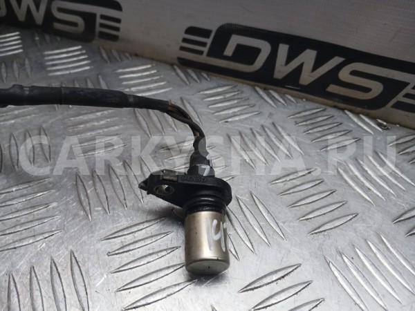 Датчик положения коленвала Toyota Wish 