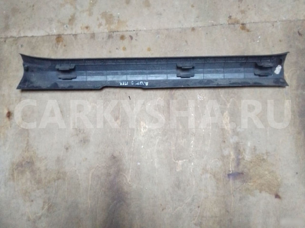 Накладка на порог передняя правая Toyota Auris Toyota Auris оригинальный номер 67913-02150