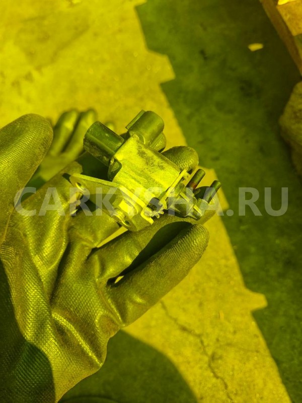 Вакуумный клапан Mitsubishi Delica 