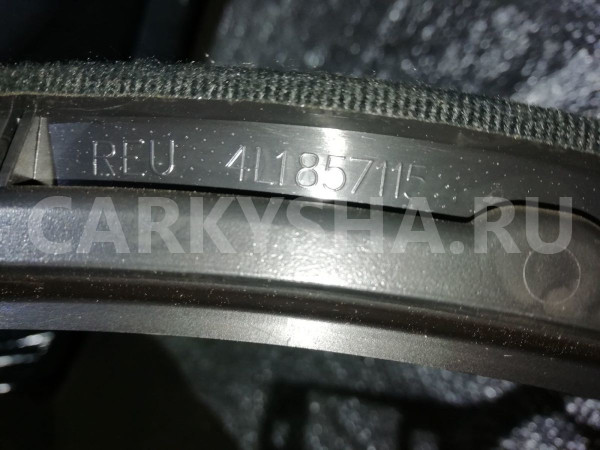 Накладка торпедо Audi Q7 4L (2005—2009) Audi 200 оригинальный номер 4l1857115