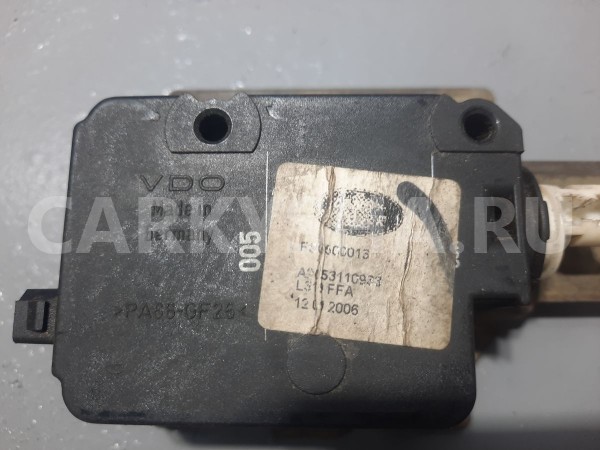 Активатор лючка бензобака Range Rover Sport Discov Land Rover Range Rover оригинальный номер fsg500013