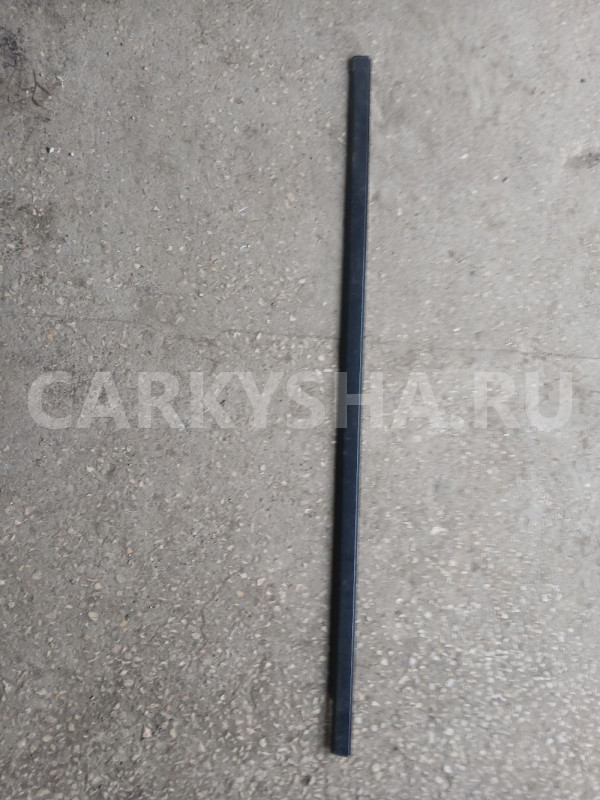 Молдинг стекла задний левый Mitsubishi Lancer 9 Mitsubishi i оригинальный номер MR525757