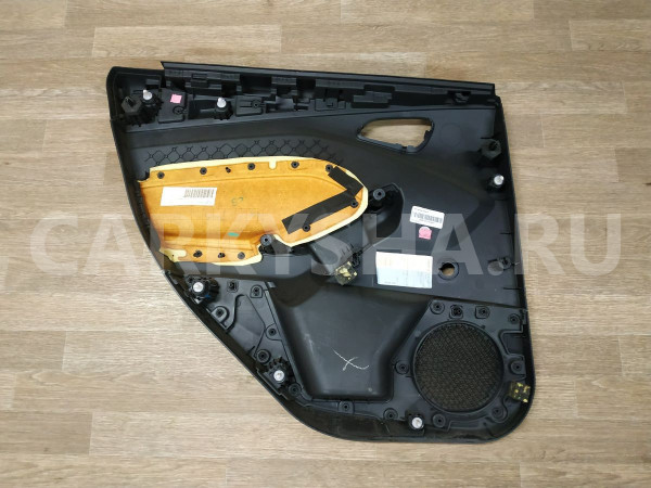 Обшивка двери задней правой Ford Focus оригинальный номер 1797090