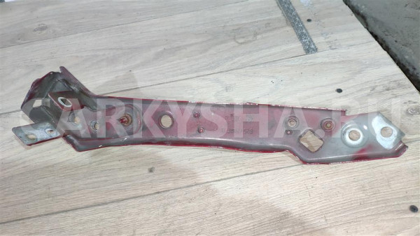 Кронштейн фар правый Renault Megane III 2009-2016 Renault 16 оригинальный номер 62511206E