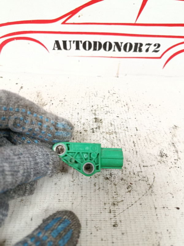 Датчик удара Volkswagen Golf Mk5 2003-2009 Volkswagen Golf оригинальный номер 1K0909606