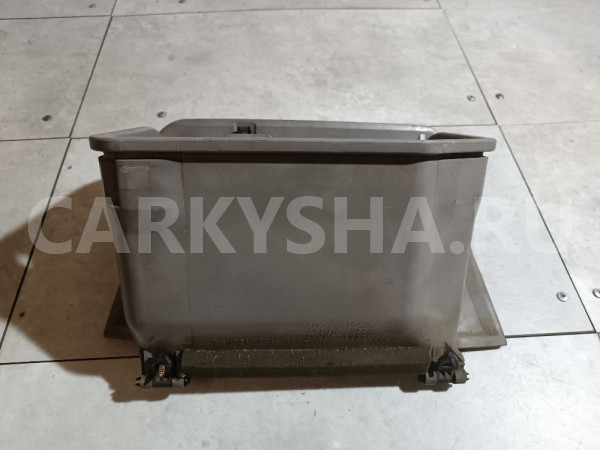 Бардачок Toyota Prius оригинальный номер 5555047010B0
