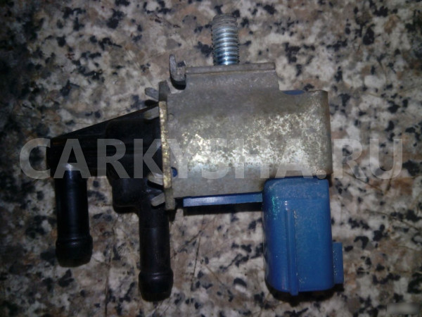 Клапан рециркуляции Ниссан Альмера Классик Б10 Nissan Almera Classic оригинальный номер 1493095F0A