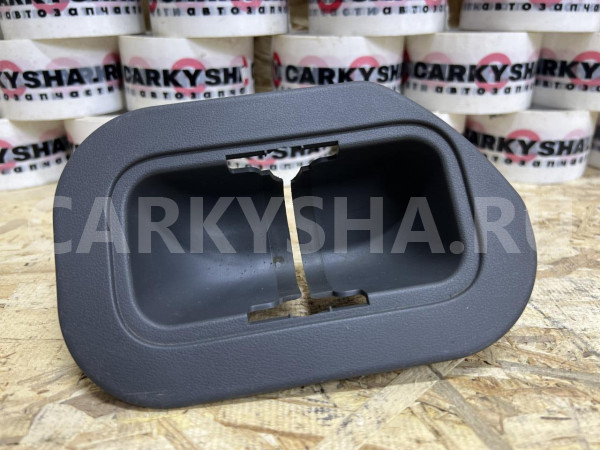 Крышка кронштейна сиденья Toyota Land Cruiser 200 Series оригинальный номер 71695-60280-B0