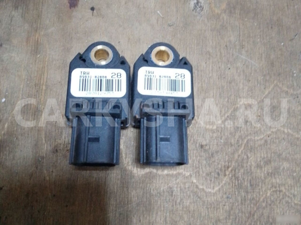Датчик удара задний Toyota Corolla Auris Toyota Auris оригинальный номер 89831-02080