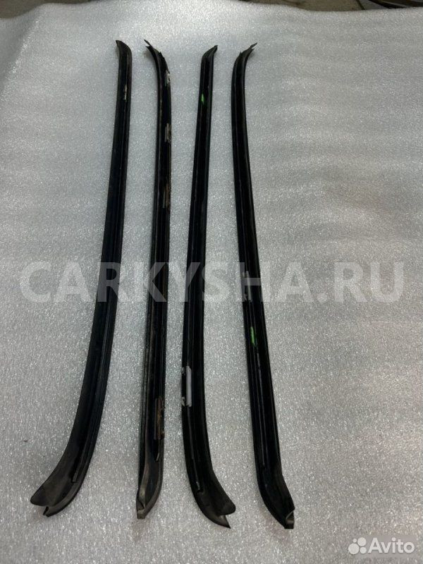 Молдинг лобового стекла BMW X5 E70 N52B30 2008 BMW X5 оригинальный номер 51 31 7 250 395