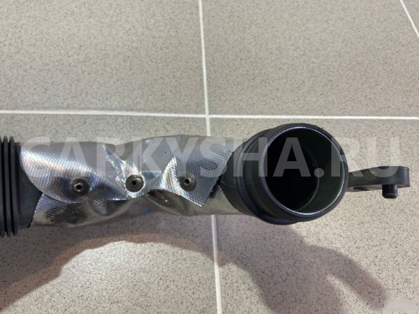 Патрубок воздушного фильтра Volkswagen Phaeton2006 Volkswagen Phaeton 