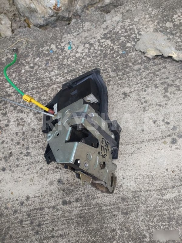 Замок правый BMW 5 E39 BMW 5er 