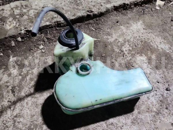 Бачок омывателя Volvo 960 Volvo 960 