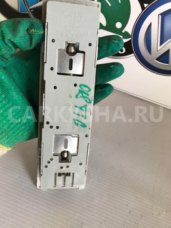 Плафон салонный Volkswagen Tiguan 2008 Volkswagen Tiguan 
