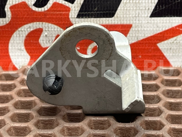 Кронштейн провода плюс BMW X1 оригинальный номер 12 42 7 610 379, 12 42 7 610 379, 12427610379, 7610379