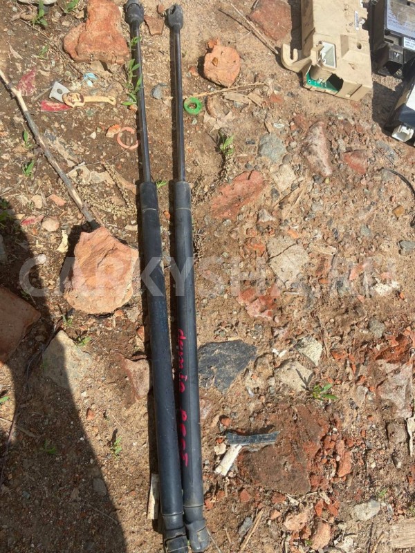 Газовые упоры Mazda Demio IDY (2002—2007) Mazda 2 оригинальный номер D35062620B