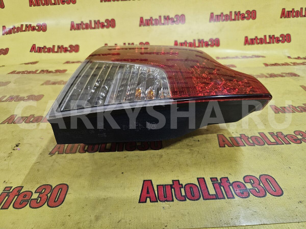 Фонарь задний левый Volvo S40 оригинальный номер 30763492