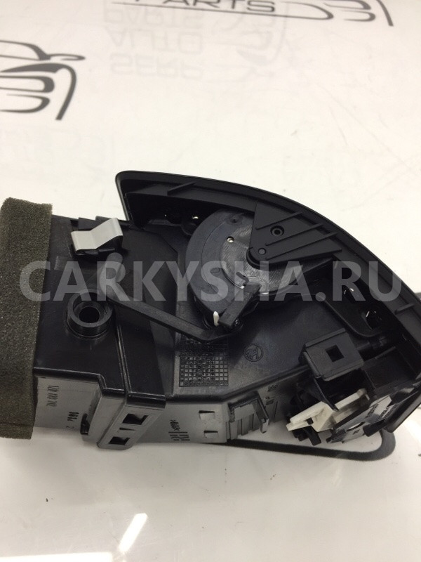 Дефлектор печки передний правый Skoda Octavia A5 Skoda Octavia