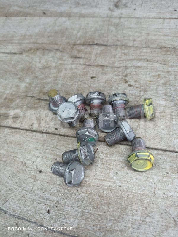 Болт маховика Mitsubishi Lancer X (2007—2010) Mitsubishi Lancer оригинальный номер MN168762