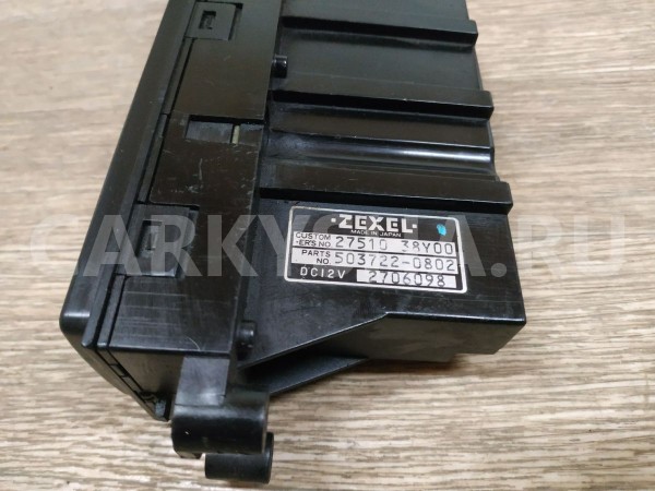 Блок управления климатической установкой Nissan Presea оригинальный номер 2751038Y00