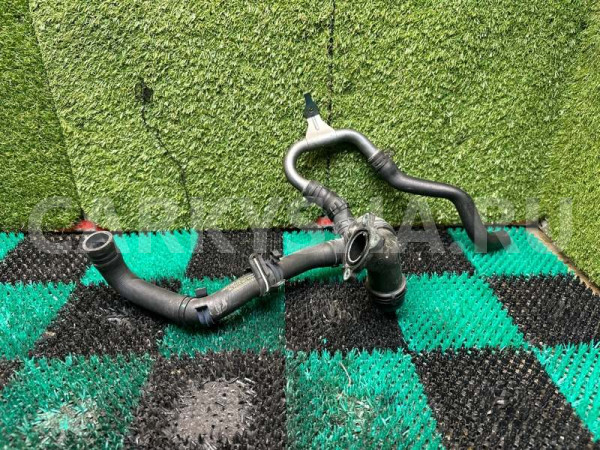 Патрубок системы охлаждения Mercedes E 2009-2016 A2742001682 W212 274.920 Mercedes-Benz E-klasse 
