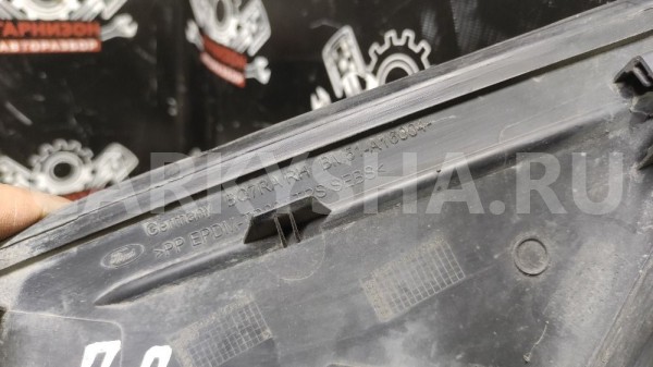 Накладка на крыло Форд Фокус 3 рест Ford Focus оригинальный номер bm51a16003