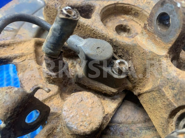 Кулак поворотный задний  Peugeot 406 I Peugeot 406 оригинальный номер 517618