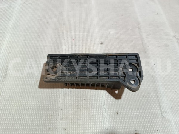 Кронштейн заднего бампера правый Ssang Yong Rexton 