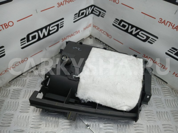 Бардачок Nissan X-Trail 