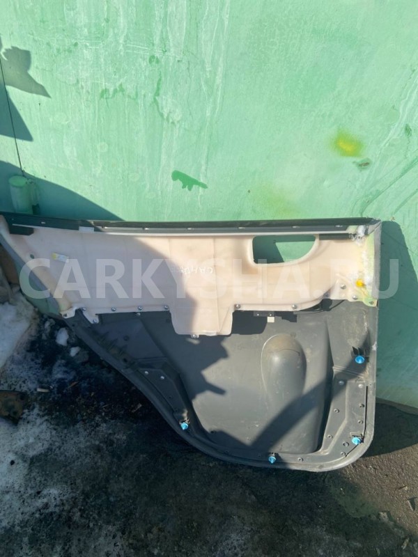 Обшивка двери Hyundai Santa Fe II (2005—2010) Hyundai Santa Fe оригинальный номер 83320-26000