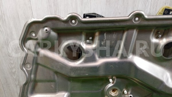 Стеклоподъемник электрический задний правый Audi Audi 200 