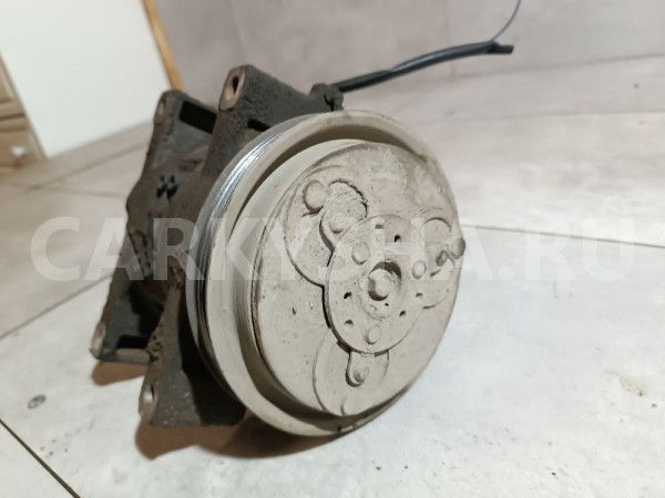 Компрессор кондиционера Nissan Pulsar оригинальный номер 926001M002
