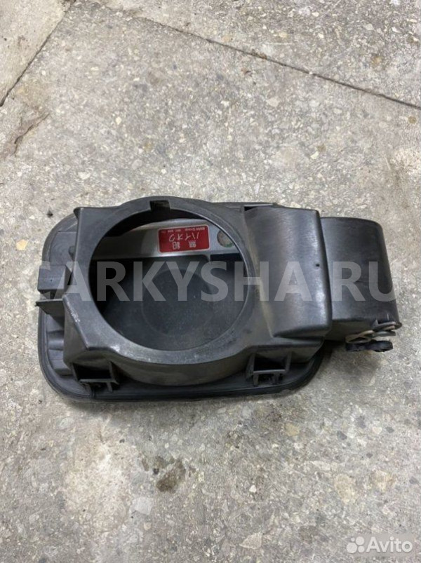 Лючок бензобака BMW 5 E60 M54B30 2005 BMW 5er оригинальный номер 51 17 7 183 712