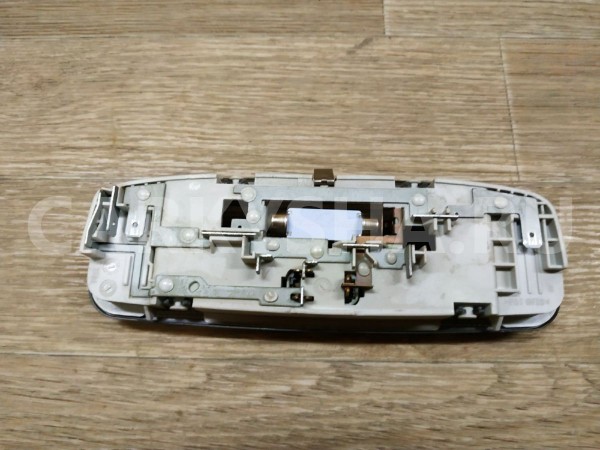 Плафон салонный Land Rover Freelander 