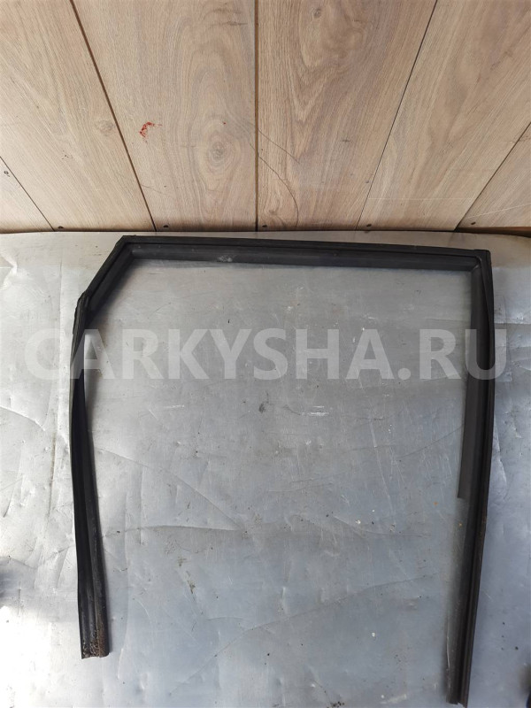 Уплотнитель стекла задней правой двери Chevrolet Captiva (C100) 2006-2011 Chevrolet Captiva оригинальный номер 96624287