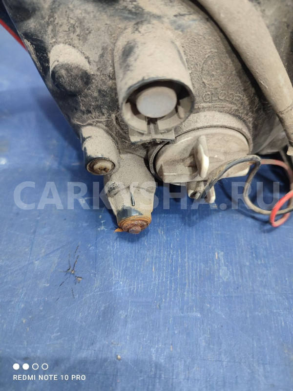 Задний внутренний фонарь левый SsangYong Kyron 2 Ssang Yong Kyron оригинальный номер 8360309150