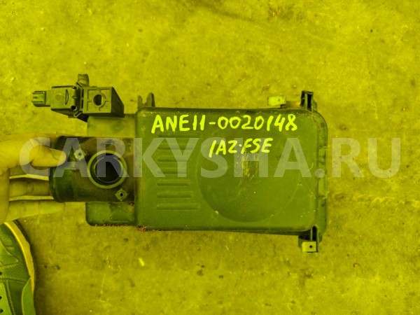 Корпус воздушного фильтра Toyota Wish 