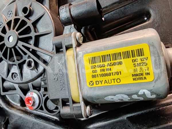 Стеклоподъемник Kia Ceed 2017 82481A2000 УНИВЕРСАЛ G4LC, передний правый Kia Cee'd 