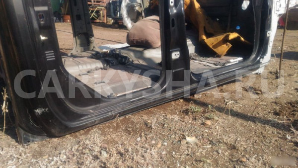 Порог правый Nissan Navara 2004-2010 Nissan Navara (Frontier) 