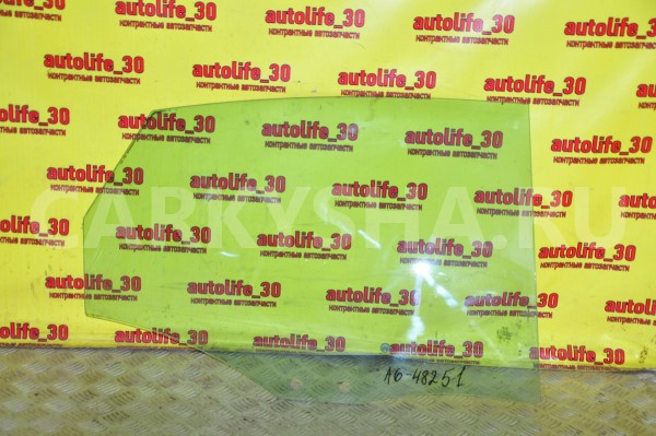 Стекло боковое Audi 200 