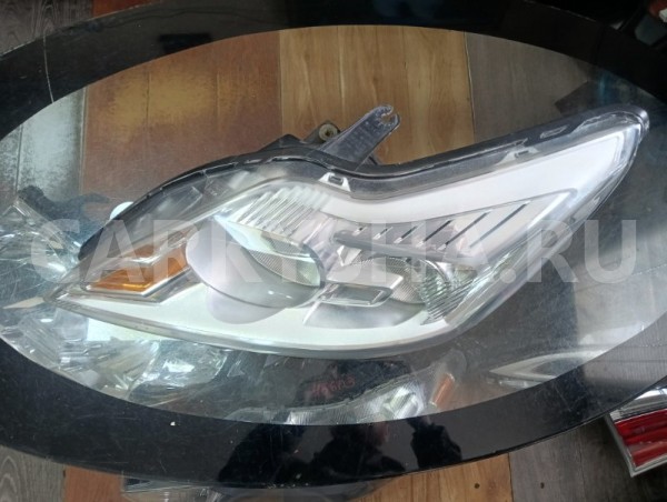 Фара галоген Ford Focus 2 2007-2012, левая Ford Focus 