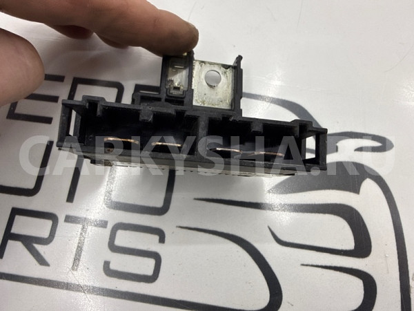 Блок предохранителей Nissan Note E11 1.4 CR14DE Nissan Note 