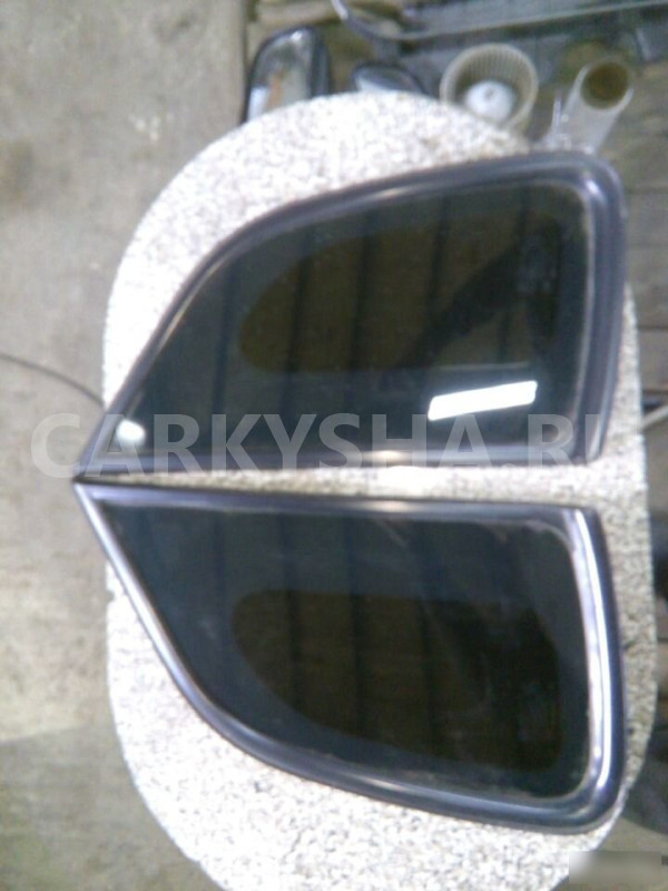 Стекло заднее глухое Хундай Туксон Hyundai Tucson Hyundai Tucson оригинальный номер 878202E000