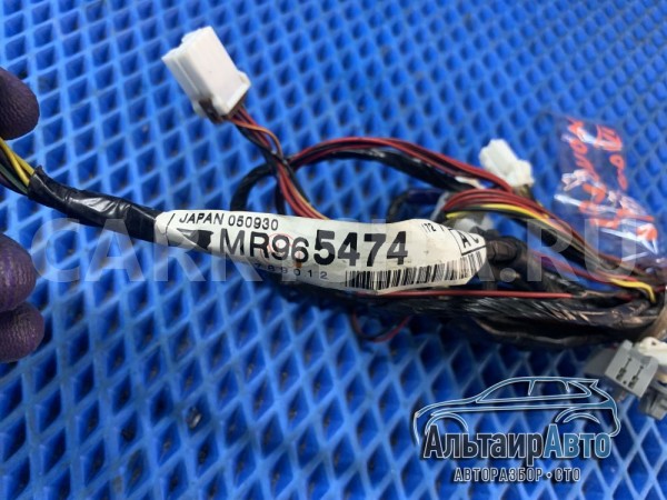 Проводка потолка Pajero 3 потолочная Mitsubishi i оригинальный номер mr965474