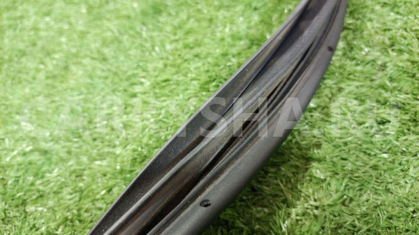 Уплотнитель проема двери Kia Soul II (2013—2016) Kia Soul оригинальный номер 82110B2000