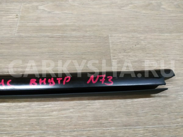 Накладка стекла переднего левого ВАЗ (Lada) Largus 