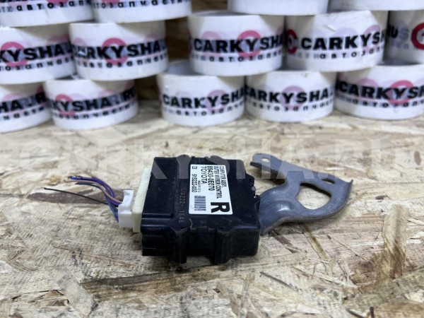 Блок управления зеркалом Toyota Highlander III (U50) оригинальный номер 89430-0E070