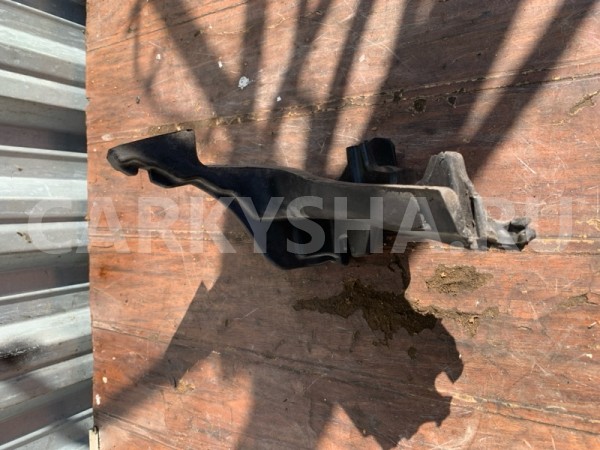 Пыльник крыла Volvo V40 2012-2016, передний правый Volvo V40 