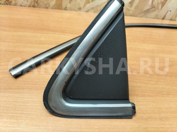 Молдинг двери (комплект, хром) задний правый Nissan Skyline 